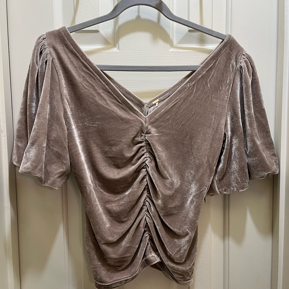 Free People velvet top NWT size Medium